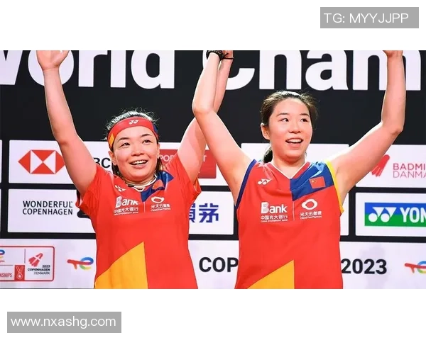 成都与北京羽毛球队赛后复盘分析比赛经验与战术对比